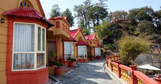 रिसोर्टमा आउन थाले पाहुना